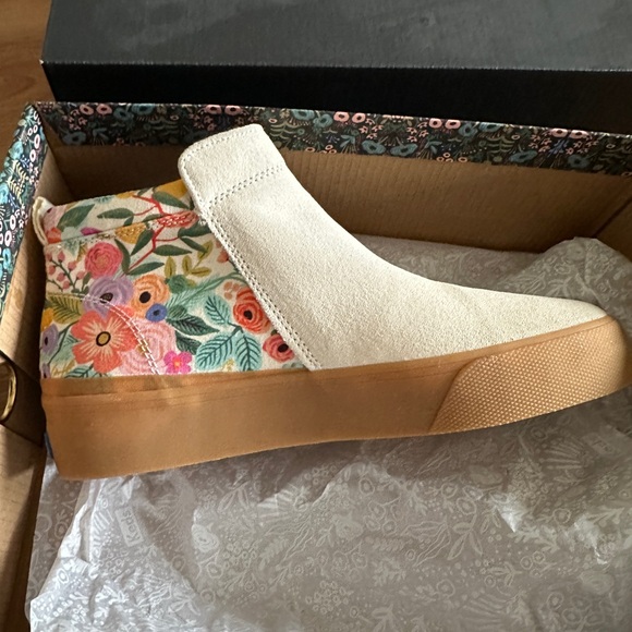 Rifle Paper Co x Keds Women's garden party Cream Floral Sneakers - Picture 4 of 8